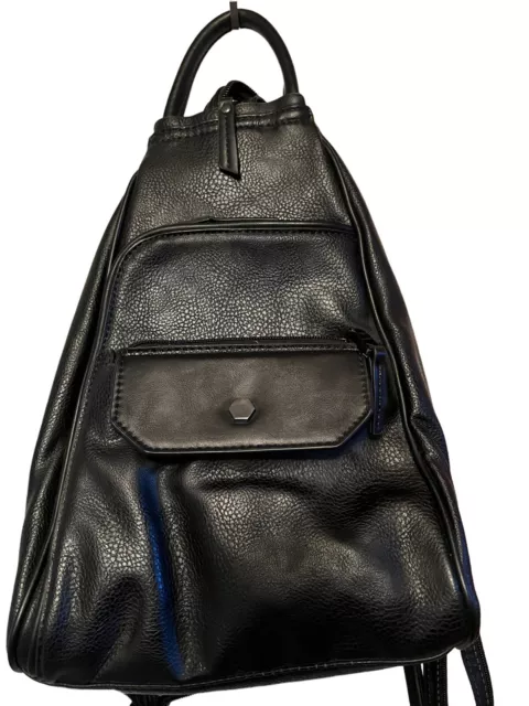 CLARKS Black Faux Pebbled Leather Women's Convertible Sling/Backpack Bag Purse
