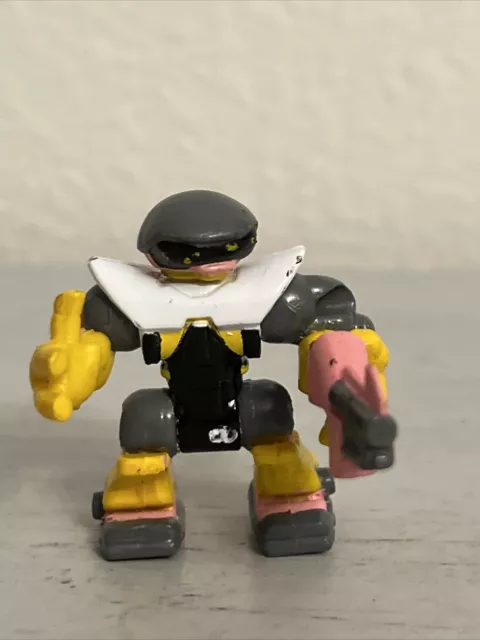 Z-Bots Kleenon Micro Machine Vintage Toy