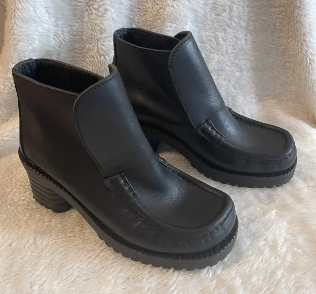 Kickers Black Leather Ankle Boots Shoes Size 5 UK