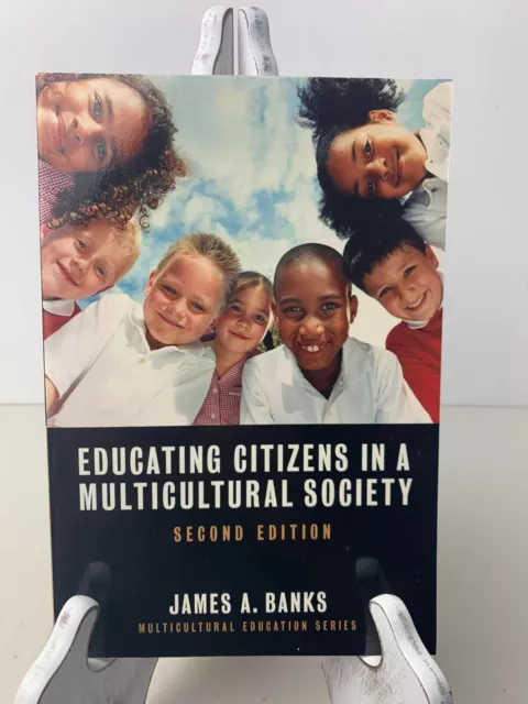Educating Citizens in a Multicultural Society - 2nd Ed. - very good - free ship!