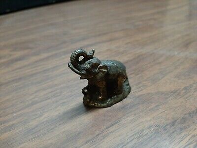 Small Lucky Brass Elephant Figurine Figural Shelf Sitter w/ Hook Hole Balloons ?