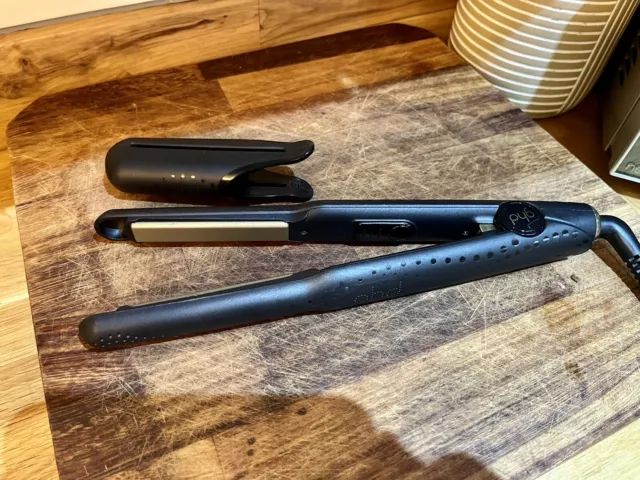 Genuine GHD Mini Thin Small Plates Hair Straighteners Professional Styler.