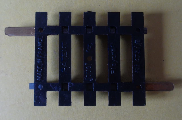 Demi-rail Droit HO Jouef 123,5mm Pour Alimentation - Occasion Fonctionnel - Réf. 4751