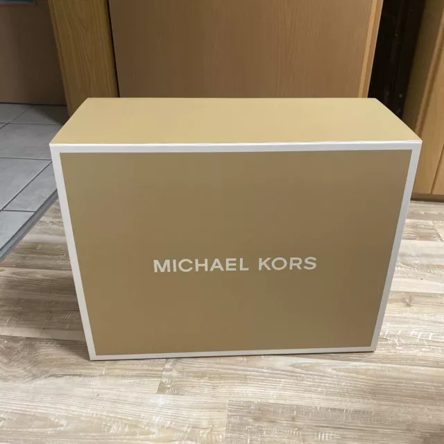 Michel Kors  Schaufenster Aufsteller