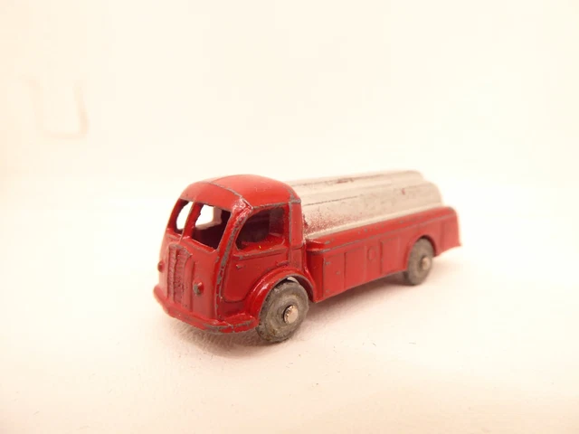 Cij - 1/86 - Ho - Microminiatures - Camion Citerne / Tanker Truck - Panhard - M5