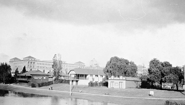Boat houses on the Torrens River Adelaide South Australia 1935 OLD PHOTO