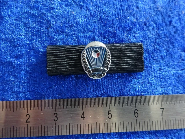 (S1-235)  Tschechien Fallschirmjäger Springerabzeichen Ribbon US/NATO 37mm