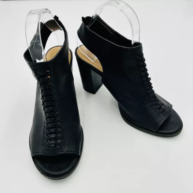 GAP Open Toe Black Pebbled Braided Leather Block Heel Sandals Sz 8
