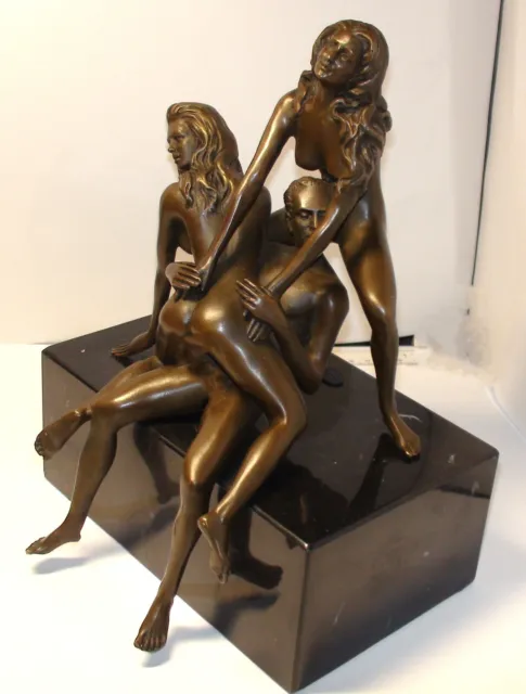 Akt-Modell Erotische Bronze Skulptur Figur Erotik Mann Frau Mamorsockel Siegel