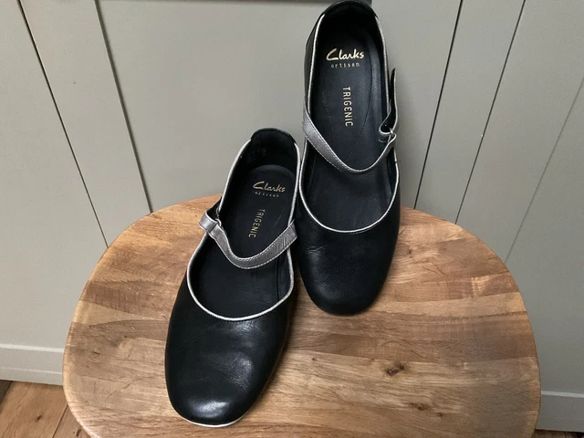 Clarks tri axis top
