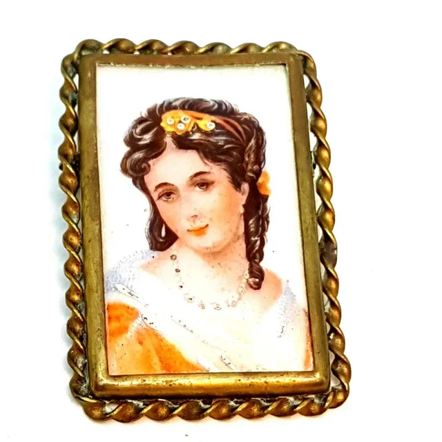 Broche Camée En Porcelaine De Limoges - Bijou Vintage - Occasion à Collectionner Ou Porter