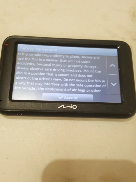 MIO NAVMAN MOOV 404- Sat Nav GPS -  USED