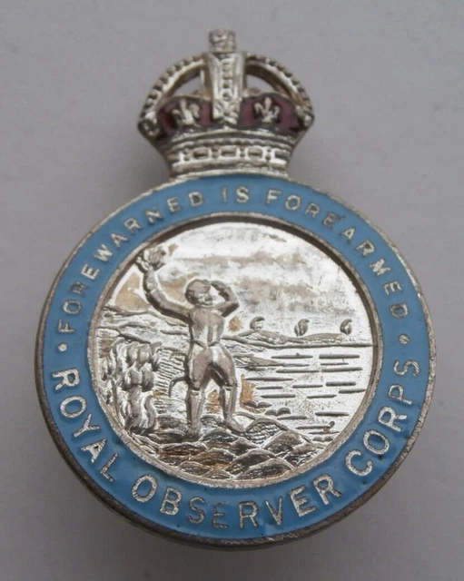 thumbnail image 2 of Union Jack & Royal Crown Enamel Lapel Pin Badge T1059 - Made In UK 2 of 3