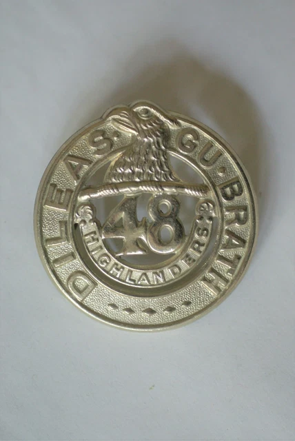 48th Highlanders of Canada cap badge