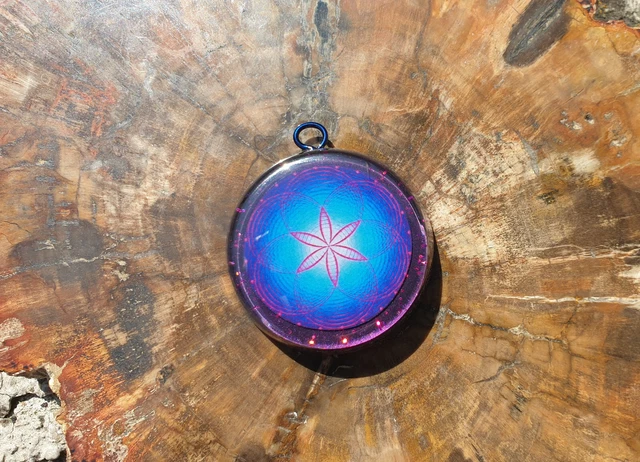 Orgone pendant - Sacred geometry SEED OF LIFE- WATER RESONANCE personalized