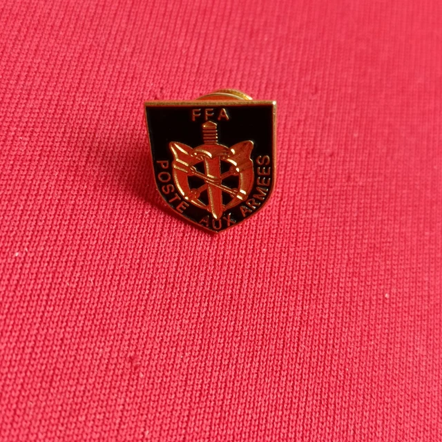 PIN'S PINS PIN BADGE PTT / LA POSTE / BAILLARGUES 91 / FRENCH POST