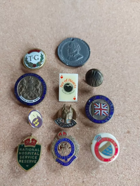 badges job lot - various vintages