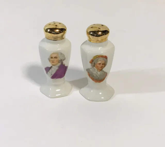 Vintage Mr. & Mrs. President George Washington Mt. Vernon Salt & Pepper Shakers