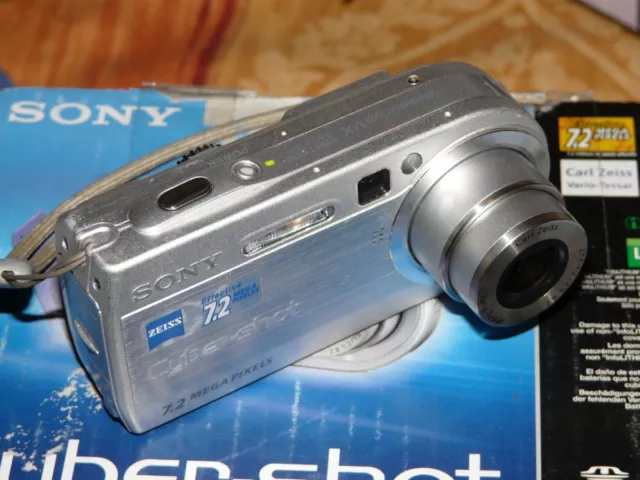 Sony Cybershot DSC-P150 7.2 Mp - Digital Appareil Photo - Argenté