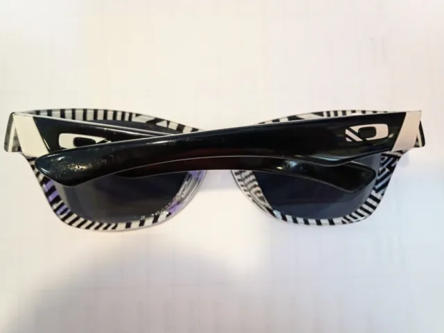 Oakley Sunglasses 24-144 Shaun White JUPITER LX White Black IRIDIUM Lens Signed 3