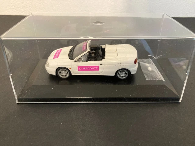 1/43 Norev Renault Megane I CC "La Redoute" TdF 1998 en l'état rétros à recoller