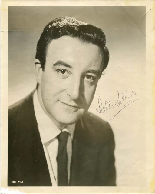 INSPECTOR CLOUSEAU Peter Sellers autograph, signed vintage photo