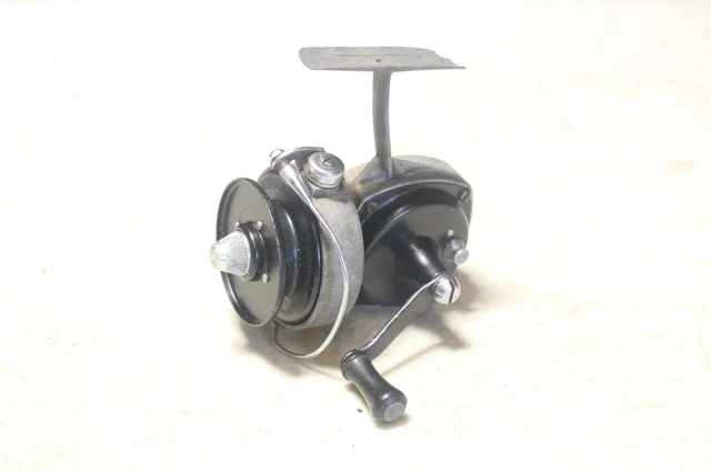 VINTAGE BRONSON JET Model 500 spinning reel NICE! Made in