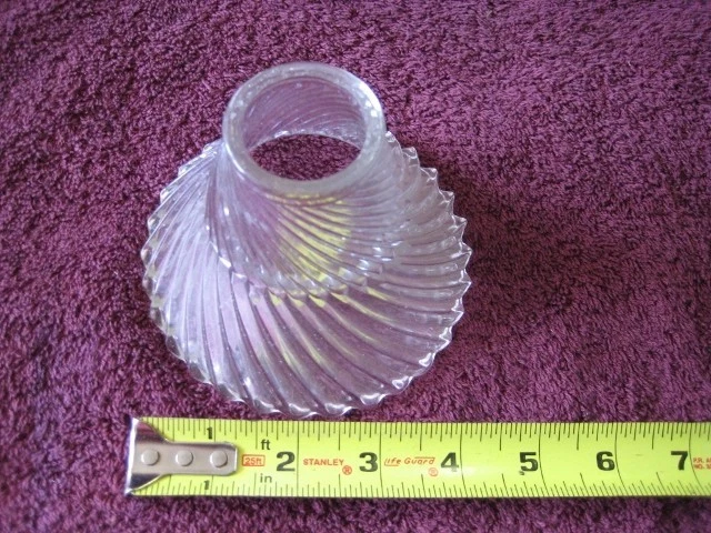 A7206 4 1/2" CLEAR RIBBED REFLECTOR  Kerosene Oil Student Glass Lamp Shade