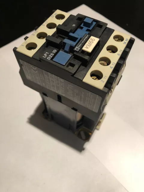 Telemecanique lp1-d2510 contactor 40 A, 3Pole, 24 VDC