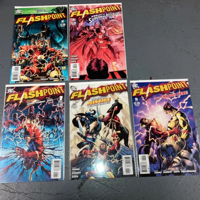 Flashpoint 1-5  .DC Comics, 2011.1sT Thomas Wayne batman.  COMPLETE SET