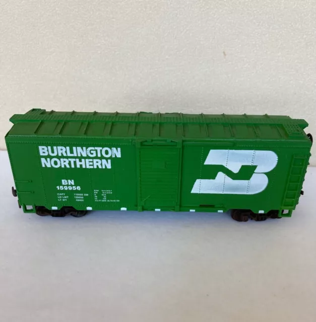 Life-Like Ho: Burlington Northern Bn #159956 S/D Boxcar, Green, Vintage