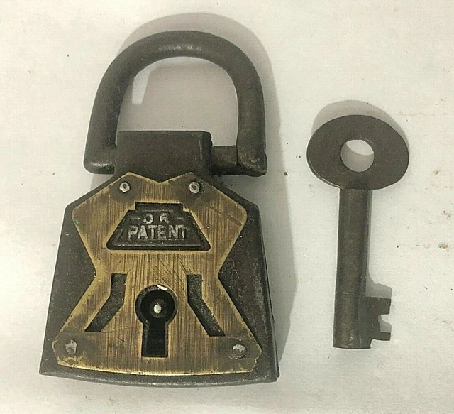 Ein Antikes Altes Eisen Oder Patenttasche Typ Mechanismus Vorhängeschloss