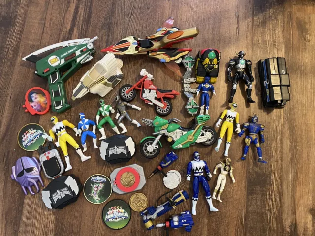 Mighty Morphin Power Rangers Action Figure Toy Lot. Bandai. 1990s.