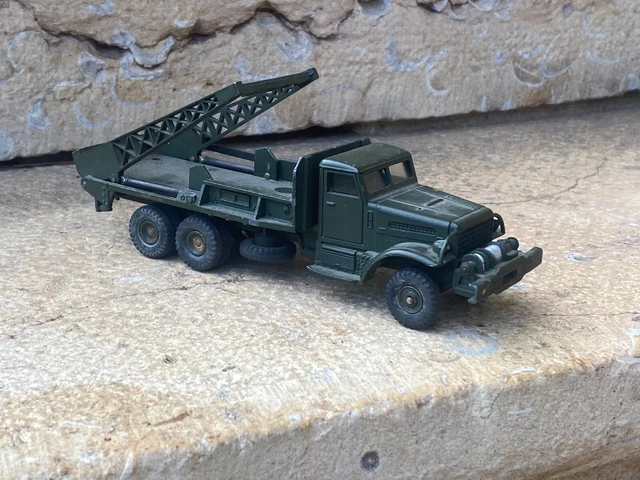 Dinky Toys - 1:43 - ref. 884 CamIon Militaire Brockway avec - Catawiki