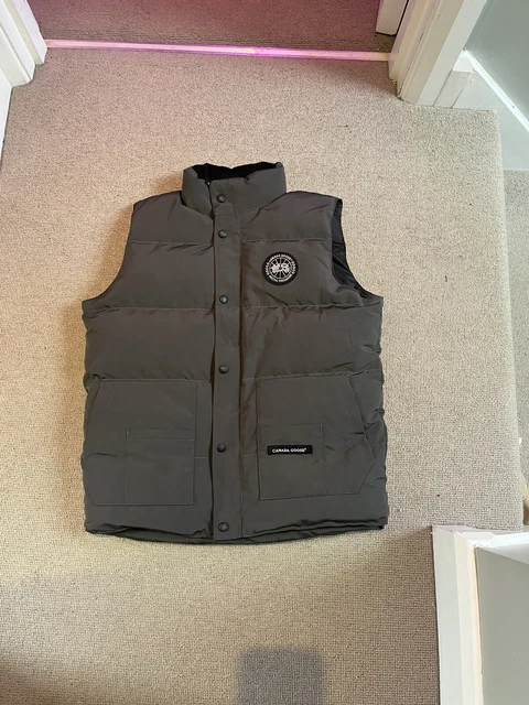 Canada goose gilet medium top
