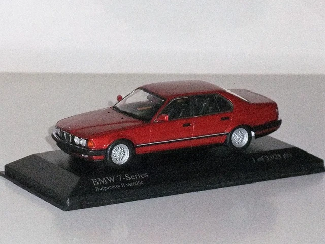 1:43 MINICHAMPS 400 024300 BMW 7-Series (E32) 1986 - Metallic Red