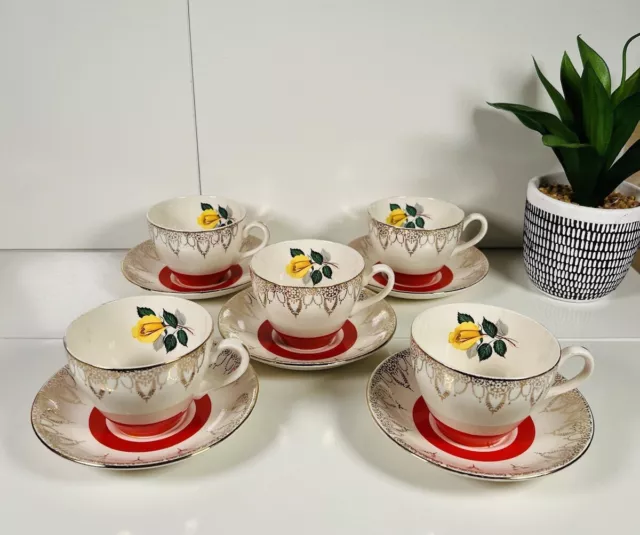 Set Of 5 Vintage Retro Midwinter Staffordshire Bone China Tea Set Cup & Saucers