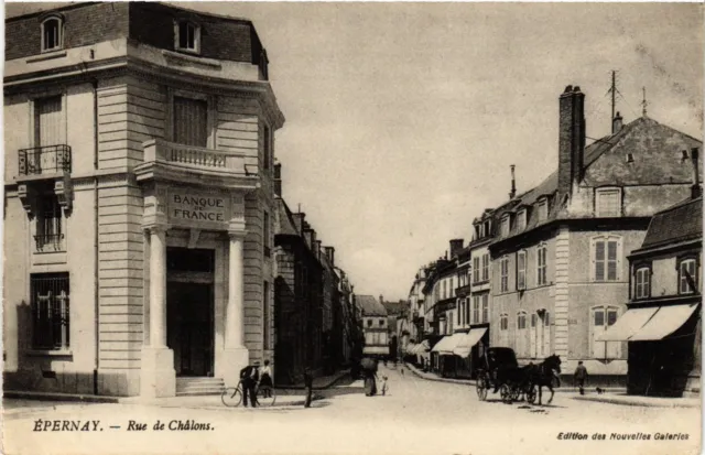 CPA ÉPERNAY - Rue de Chalons (741662)