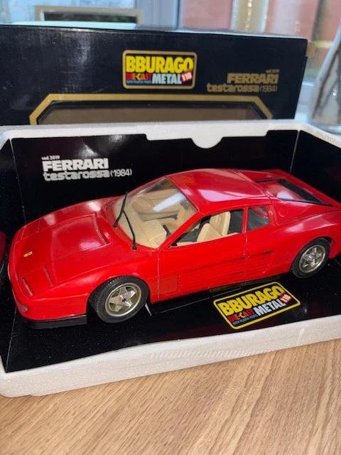 Burago: Ferrari Testarossa weiss/grün/rot Italia 90 Sondermodell 1/18