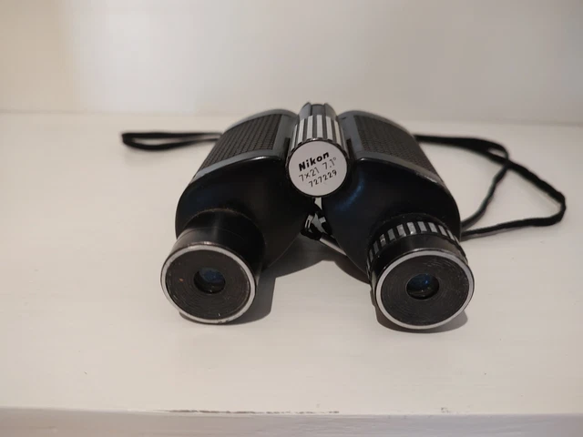 VINTAGE NIKON COMPACT BINOCULARS 7x21， 7.1 DEGREES #807888 W