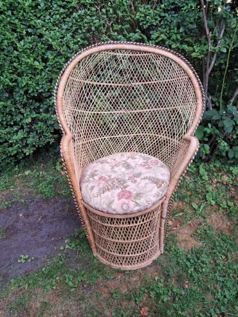 Large wicker peacock chair deals