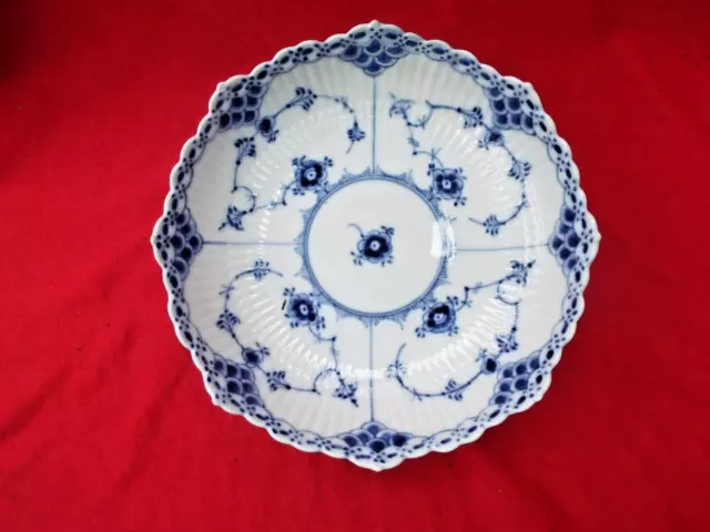 Royal Copenhagen Porcelain Blue Fluted Half Lace Compote Footed Dish 1/511