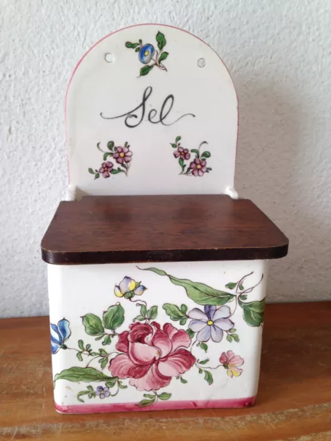 Superbe Boite à Sel décor floral   en Faïence type digoin  Sarreguemines