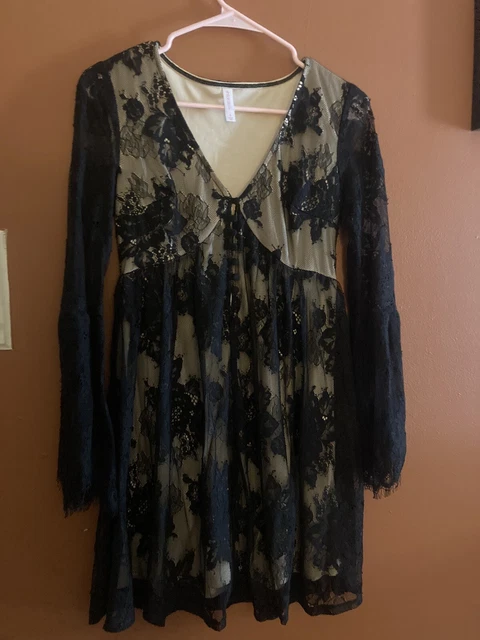 Womens dress size small Xhilaration Brand .adorable And Dressy