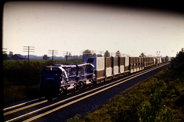 Kodachrome Original Slide Conrail Diesel Engines - Item #CC1885