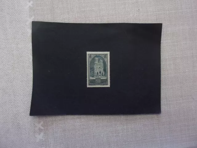 timbres neufs **n° 259 "cathédrale de Reims 3€ ardoise cote 135€