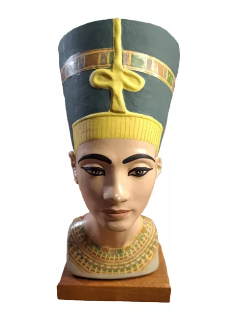 Queen Nefertiti Vintage Bust Alva Studios Museum reproduction sculpture 8.5"