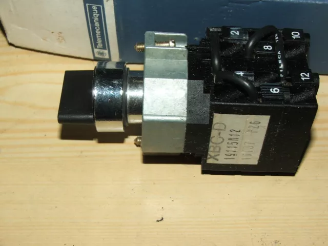 Telemecanique  Rotary Switch XBC-D19115M12