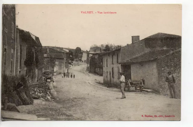 VALHEY - Meurthe et Moselle - CPA 54 - une rue du village