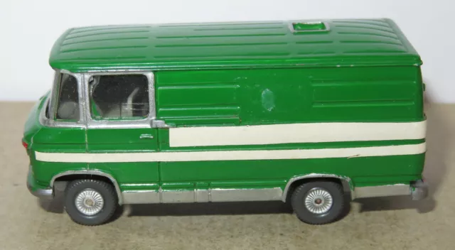 WIKING Ho 1/87 MB Mercedes L 406 Van/Wagon Vehicle Of Society Repaint Green